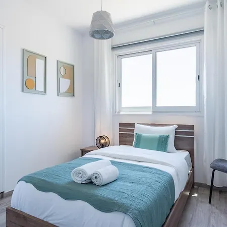 公寓 Olympus Stylish 2-br & Balcony In *