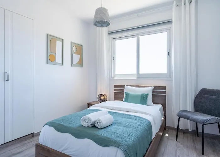 Apartment Olympus Stylish 2-br & Balcony In *